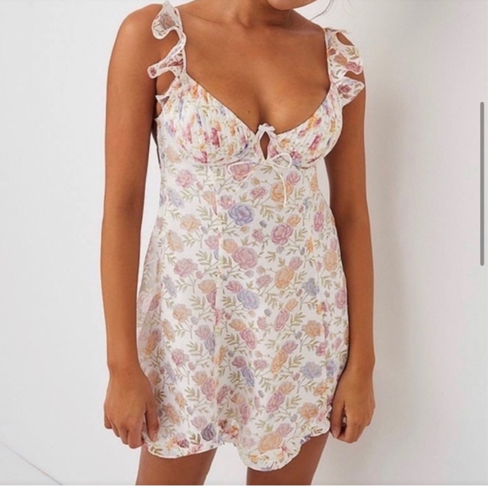 For love and lemons Rosie slip dress - Picture 3 of 7